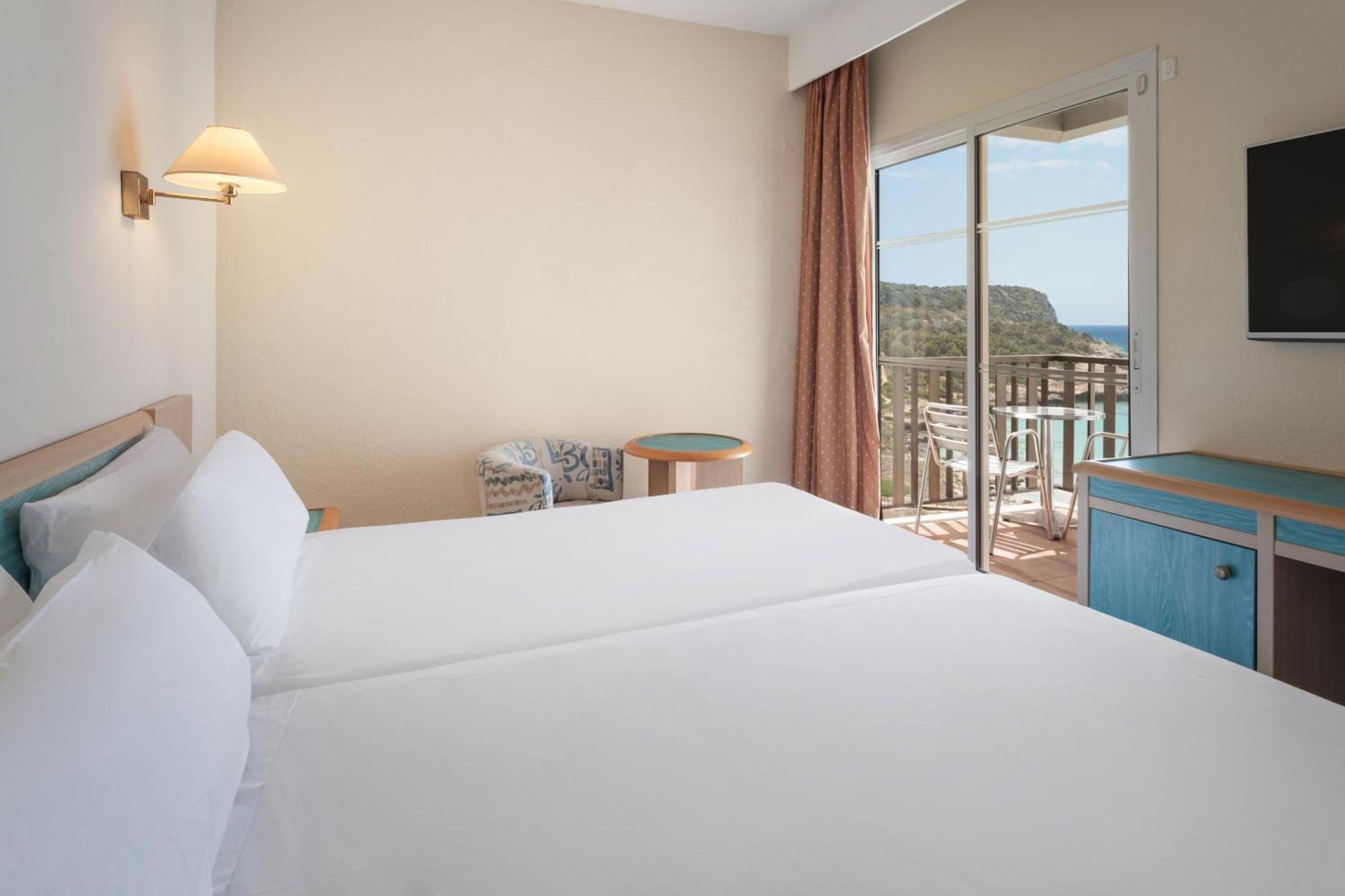 Sol Milanos Pingueinos Hotell Son Bou Eksteriør bilde